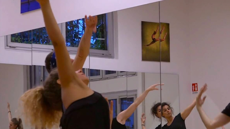 GPROJECT DANCE STUDIO #1